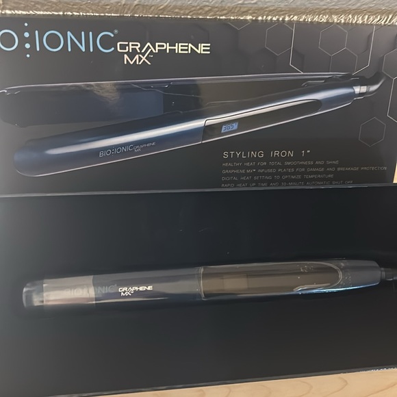 Bio ionic graphene Mx styling iron 1” brand new digital heat settings - Picture 2 of 3